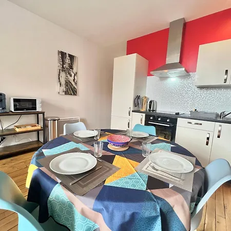 Appartement Le Cassiopee ~ T3 Avec Parking Proche Centre *