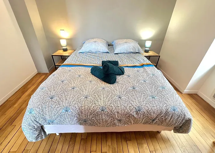 Le Cassiopee ~ T3 Avec Parking Proche Centre * Poitiers