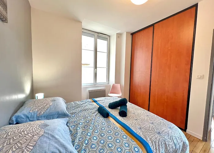 Le Cassiopee ~ T3 Avec Parking Proche Centre * Poitiers